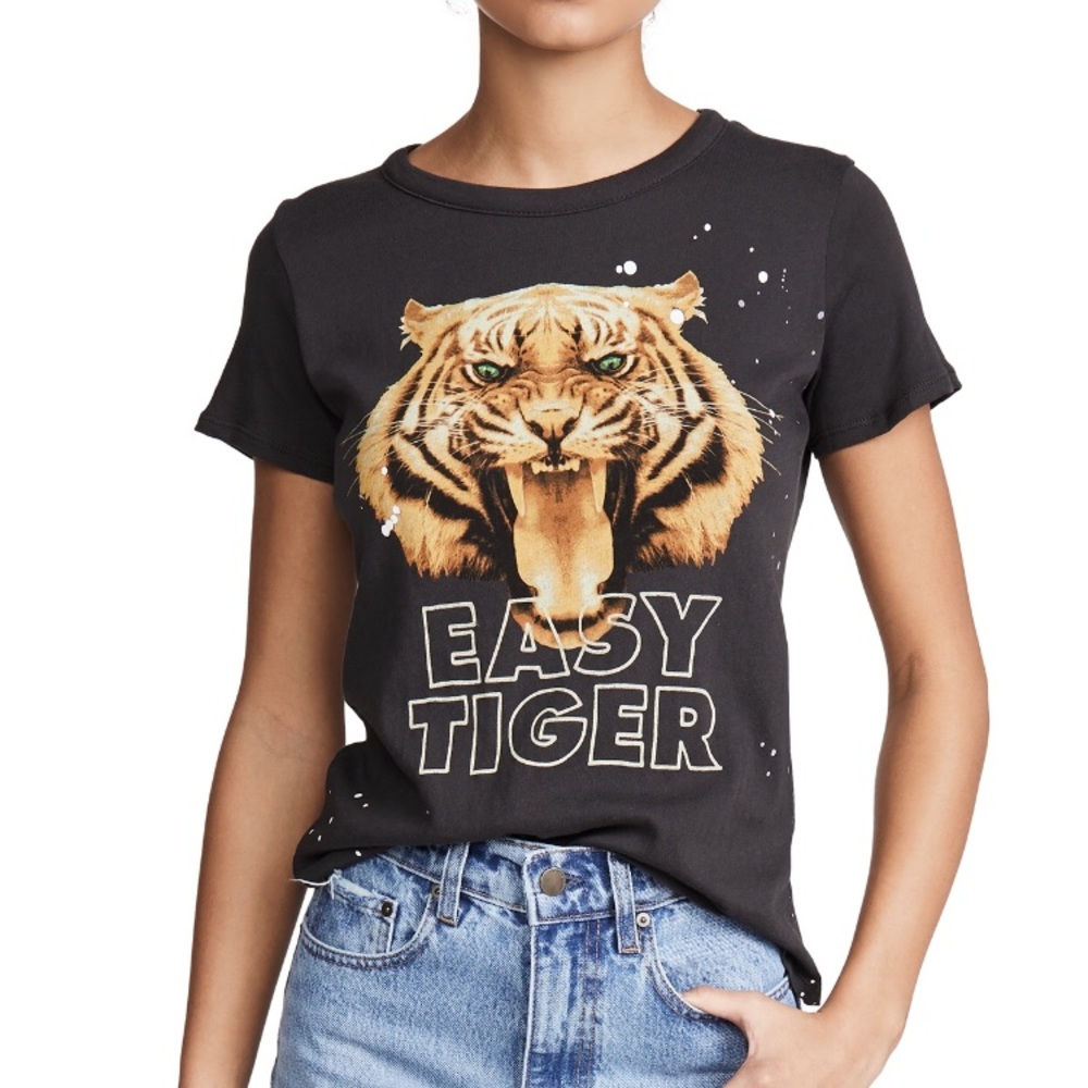 🔥SOLD🔥Chaser Easy Tiger graphic T-shirt
